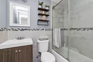 142 S Franklin St, Hempstead, NY 11550 - Photo 12