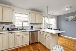 142 S Franklin St, Hempstead, NY 11550 - Photo 10