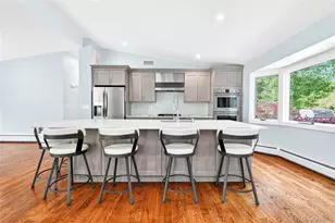 103 Robinhood Ln, West Nyack, NY 10994 - Photo 8