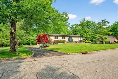 103 Robin Hood Lane, West Nyack, NY 10994 - Photo 4