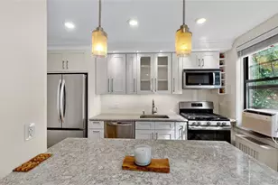 52-21 39th Rd, Woodside, NY 11377 - Photo 2