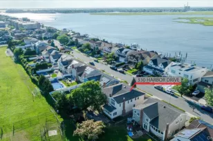 330 Harbor Dr, Long Beach, NY 11561 - Photo 16