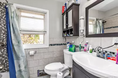 106 W Marshall Street, Hempstead, NY 11550 - Photo 6