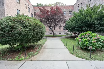 144-30 78th Road #3G, Flushing, NY 11367 - Photo 2