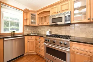 106 S Village Ave, Rockville Centre, NY 11572 - Photo 14