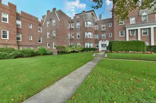 106 S Village Ave, Rockville Centre, NY 11572 - Photo 4