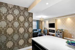 315 W 232nd St, Bronx, NY 10463 - Photo 8