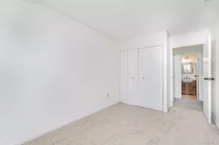 670 Ilyssa Way, New York, NY 10312 - Photo 18