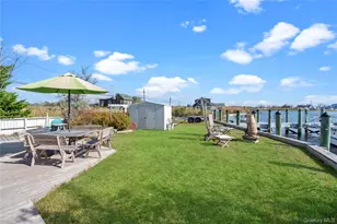 714 Riviera Dr, Mastic Beach, NY 11951 - Photo 32