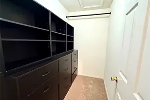 87 Kettles Ln, Medford, NY 11763 - Photo 14