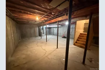 87 Kettles Lane, Medford, NY 11763 - Photo 24