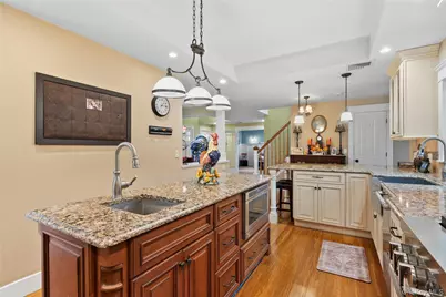 33 Robbins Avenue, Babylon, NY 11702 - Photo 12