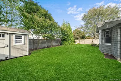 33 Robbins Avenue, Babylon, NY 11702 - Photo 34