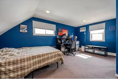 99 W Cortland Avenue, Oceanside, NY 11572 - Photo 16