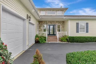 32 Sycamore Drive, East Moriches, NY 11940 - Photo 8