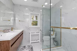 47 Pinewood Rd, Roslyn, NY 11576 - Photo 18