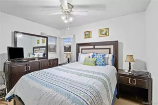138 Carnegie Ave, Elmont, NY 11003 - Photo 16