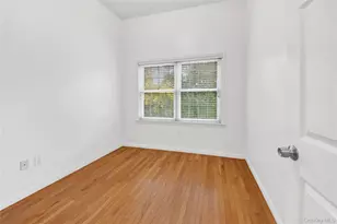 752 Pelham Rd, New Rochelle, NY 10805 - Photo 18