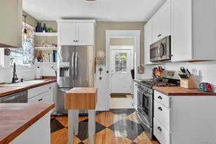 7 Ransom Ave, Sea Cliff, NY 11579 - Photo 16