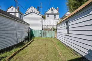 86-41 55th Ave, Elmhurst, NY 11373 - Photo 24