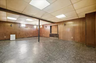 2846 Walter Rd, Wantagh, NY 11793 - Photo 24