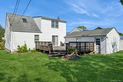 2846 Walter Road, Wantagh, NY 11793 - Photo 32