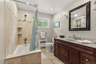 19 Gamecock Ln, Babylon, NY 11702 - Photo 16