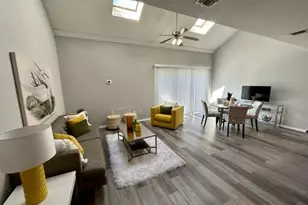 111 Horizon View Dr, Farmingville, NY 11738 - Photo 10