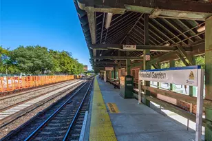 306 E Mosholu Pkwy S, Bronx, NY 10458 - Photo 8