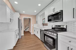 209 Tree Ave, Central Islip, NY 11722 - Photo 6