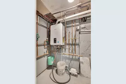 209 Tree Avenue, Central Islip, NY 11722 - Photo 24