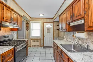 67-72 78th St, Middle Village, NY 11379 - Photo 6