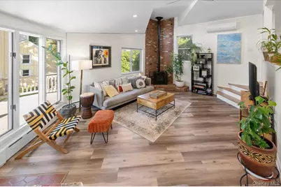 18 S Washington Street, Port Washington, NY 11050 - Photo 14