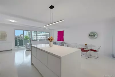 300 Martine Avenue #7B, White Plains, NY 10601 - Photo 16