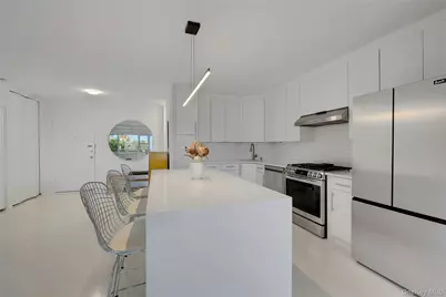 300 Martine Avenue #7B, White Plains, NY 10601 - Photo 14