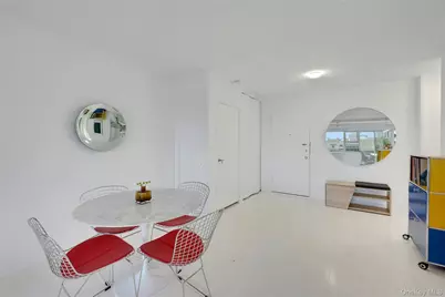 300 Martine Avenue #7B, White Plains, NY 10601 - Photo 4