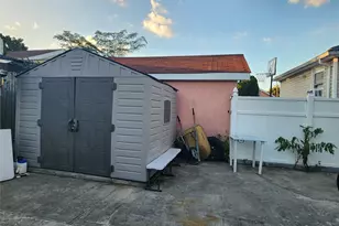 353 Underhill Ave, Bronx, NY 10473 - Photo 32