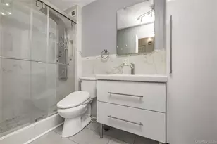 222 Smith St, Freeport, NY 11520 - Photo 10