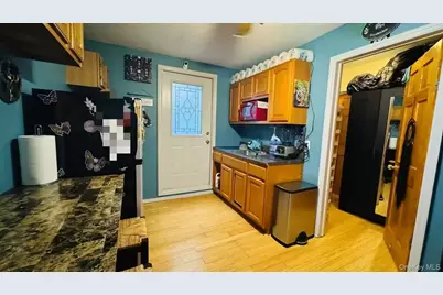 105-04 Liberty Avenue, Ozone Park, NY 11417 - Photo 6