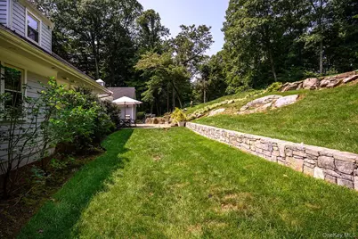 36 Pond Hill Road, Chappaqua, NY 10514 - Photo 10