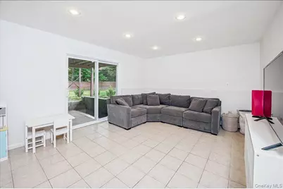 69 Carolina Drive, New City, NY 10956 - Photo 14