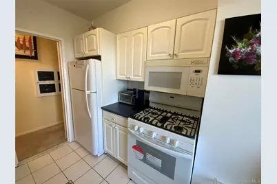 26910 Grand Central Parkway #9R, Floral Park, NY 11005 - Photo 12