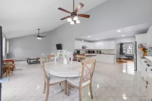 111 Cedar Oaks Ave, Farmingville, NY 11738 - Photo 8