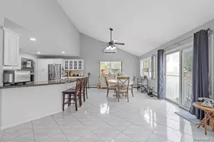 111 Cedar Oaks Ave, Farmingville, NY 11738 - Photo 10