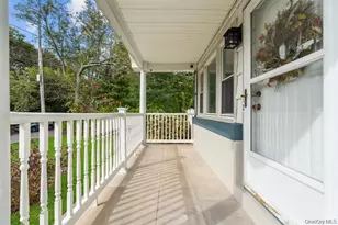 111 Cedar Oaks Ave, Farmingville, NY 11738 - Photo 16