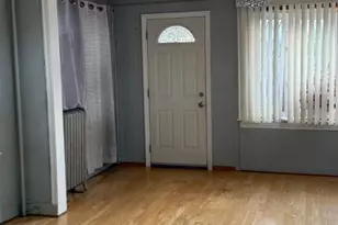 104-27 124th St, Richmond Hill, NY 11419 - Photo 4