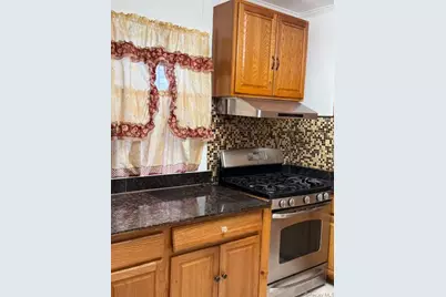 10427 124th Street, Richmond Hill, NY 11419 - Photo 2