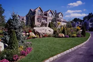 11 Pinnacle Dr, Port Jefferson, NY 11777 - Photo 2