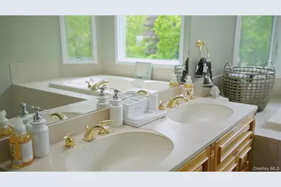 5 Mill Race Road, Hampton Bays, NY 11946 - Photo 26