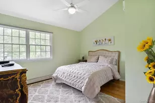 5 Mill Race Rd, Hampton Bays, NY 11946 - Photo 26